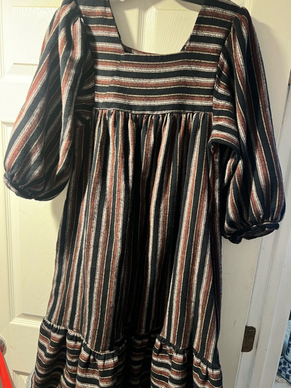 Striped Puff-Sleeve Dress - Black & Brown